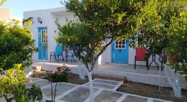 Perivoli 3-Chora(5min away from the center by car)