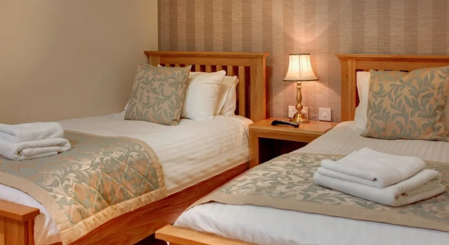 Семейный номер Standard Best Western Manor Hotel