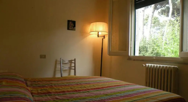 House in Marina di Pietrasanta With Large Garden 300 Meters From the sea