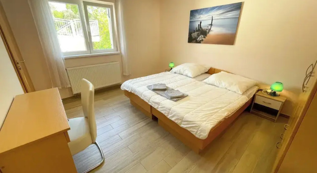 Apartment Sams 4, Забронировать Апартаменты/квартира Отели Приморско-Горанской жупания с парковкой, Парковка