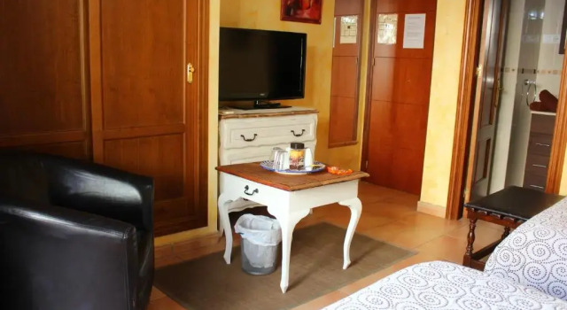 Трёхместный номер Standard Hostal Don Peque