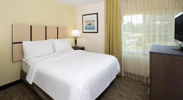 Номер Standard Candlewood Suites Windsor Locks by IHG