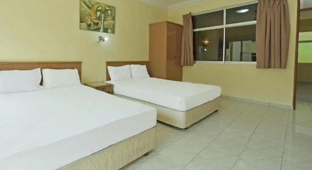 Executive Apartmá Teluk Batik Holiday Apartment