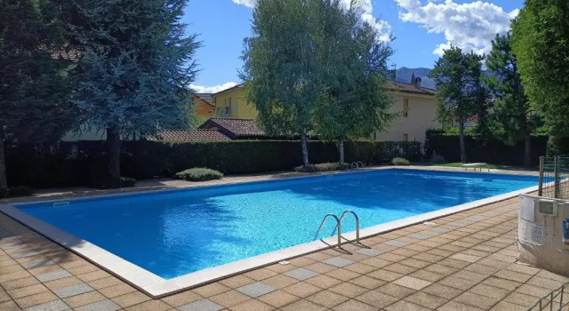 Коттедж House in a beautiful residence with garden, swimming pool and parking spot - Larihome A07