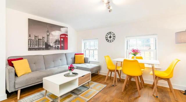 Town Center Apartment With 55'' Smart TV, Netflix