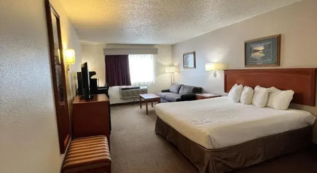 Люкс Serena Inn & Suites