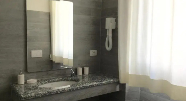 Номер Deluxe Bed  Breakfast Pescarenico