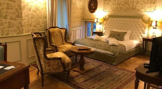 Номер Deluxe Relais Colle San Pietro