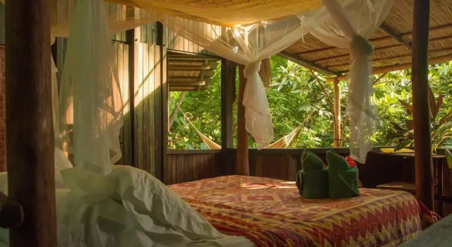 Finca Exotica Eco Lodge, Rezerwuj Hotel Hotele w Carate z parkingiem, Parking