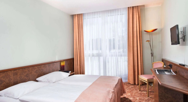 Days Inn Dessau, Buchen Sie Hotel Dessau-Roßlau 