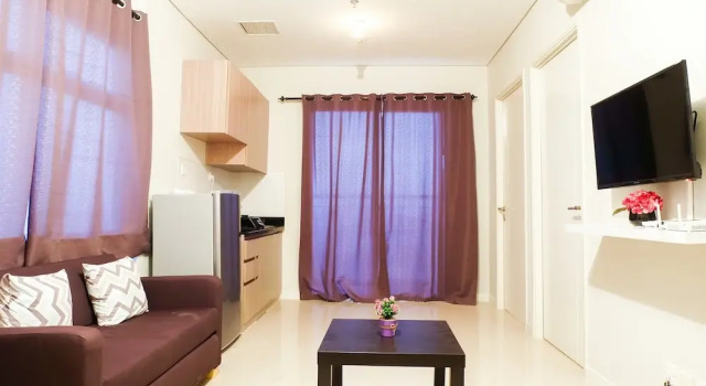 Pool View At Central Park Area (Madison Park) Apartment, Book Apartment Grogol Jakarta