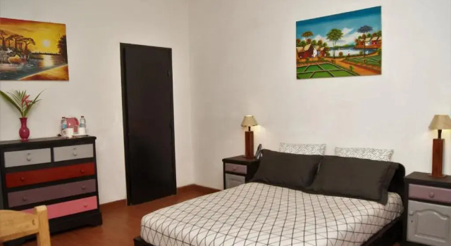 Номер Deluxe Villa Mahefa - WiFi Fibre - Parking & Jardin - Netflix - Hôtel proche RN1, RN4, RN7