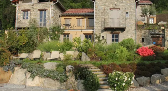 Veranda Hill Lodge, Book Apartment Hotels in Como with a Pool, Swimming Pool