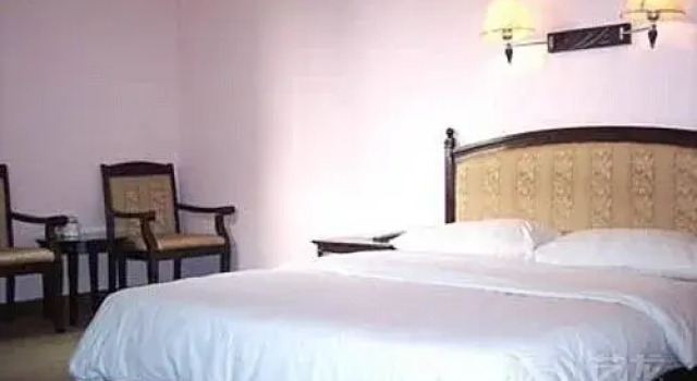 Gee Tai Hotel Shanghai Benxi Road, Varaa Hotelli Yangpu 