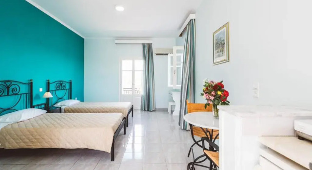 Студия Fexulis Studios & Suites