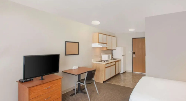 Люкс WoodSpring Suites Jacksonville Beach Blvd