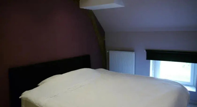 Belgite, Rezerwuj Hotel Charbonnat Burgundia