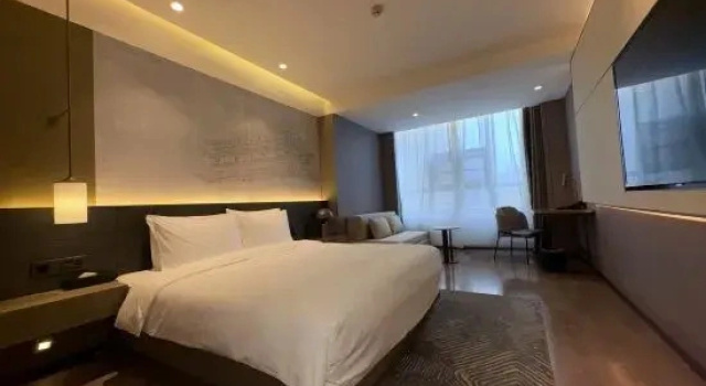 Номер Standard Novotel Xian The Bell Tower-Walking Bell Tower and Musilim Street