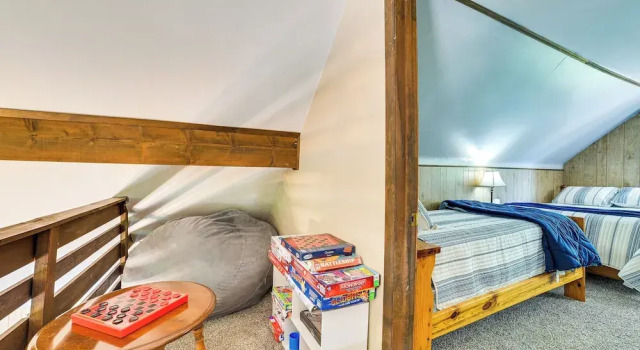 Family Roscommon Home - 3 Mi to Higgins Lake, Reservar Hotel Roscommon Michigan