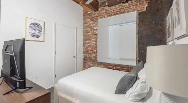 Landing Furnished Apartments Downtown Memphis, Забронировать Апартаменты/квартира Апартаменты Мемфиса, рядом с Belz Museum of Asian Judaic Art, Апартаменты/квартира