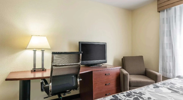 Люкс Sleep Inn & Suites University-Shands