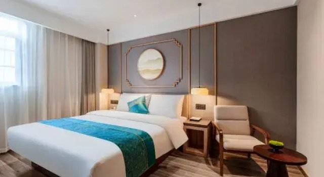 Люкс Fairyland Hotel Kunming East Station Branch