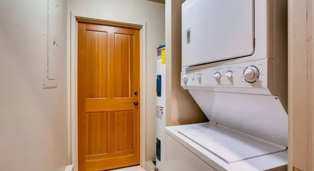Коттедж с 3 комнатами с балконом Soda Springs 3 Bedroom Townhome