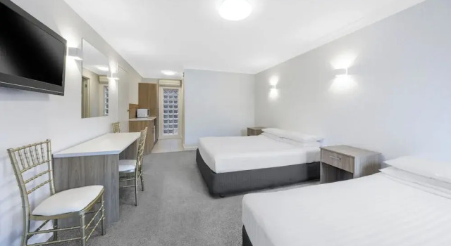 Четырёхместный номер Superior Elizabethan Lodge
