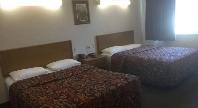 Guardian Inn - Le Center, Varaa Hotelli Hotellit Minnesota pysäköinnillä, Pysäköinti
