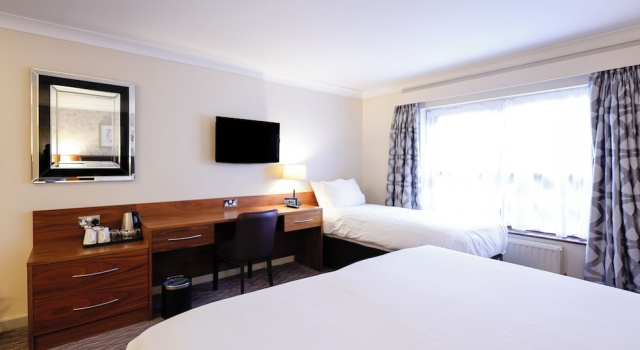 Семейный номер Standard с 3 комнатами Gloucester Robinswood Hotel By Sunday