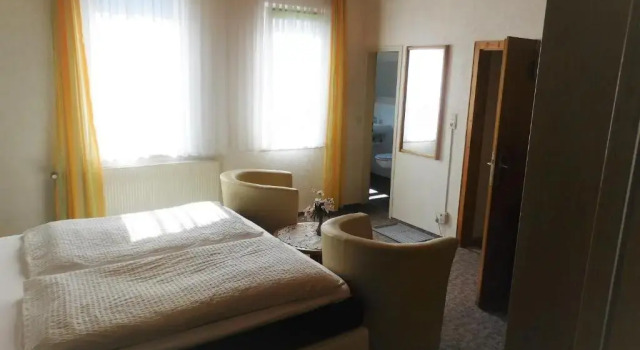 Четырёхместный номер Standard Hotel Pension am Kurmittelhaus