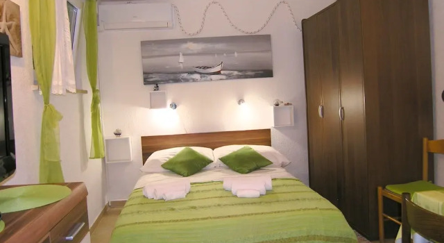 Apartment Tamara P, Забронировать Апартаменты/квартира Отели Крка с парковкой, рядом с Krk Harbour, Парковка
