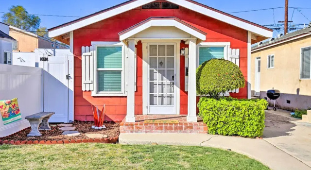 8 Mi to Aquarium Long Beach Bungalow with Patio, Prenota Casa vacanze Long Beach Los Angeles Metropolitan Area
