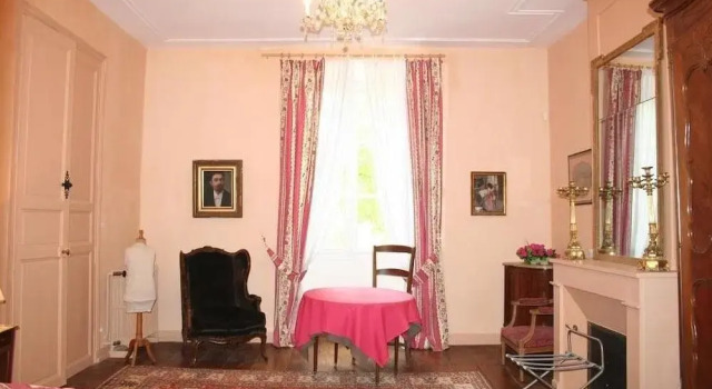 Château Manoir de la Lèche, Réserver Hôtel Touvre 