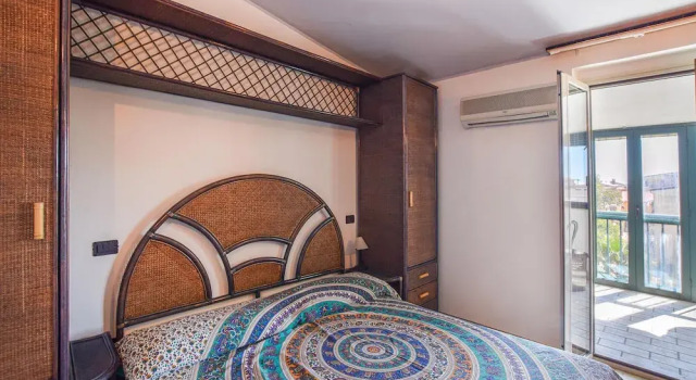 Stunning Apartment in LE Castella With Wifi and 1 Bedrooms, Varaa Huoneisto Le Castella Calabria