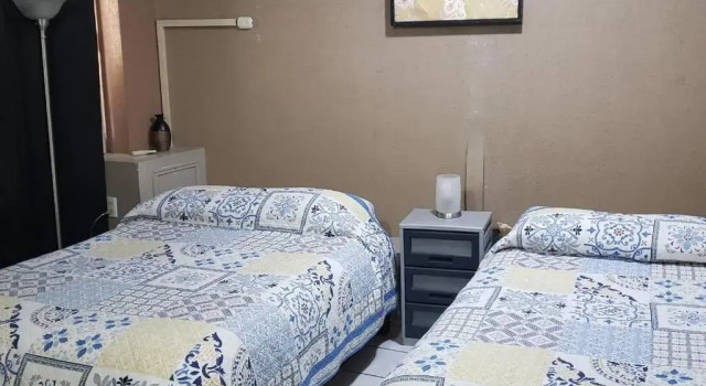 Departamento D centrico 2 camas Tv Ac wifi cocina parking, Prenota Hotel Hotel a El Bajio con parcheggio, Parcheggio