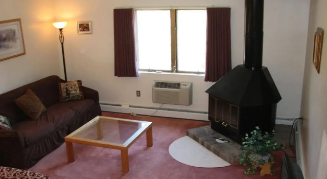 Mendon Mountainview Lodge, Varaa Hotelli Hotellit New England uima-altaalla, Uima-allas