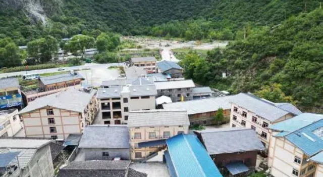 Jiuzhaigou Zaxizhuoma Homestay, Rezerwuj Hotel Ngawa Chiny