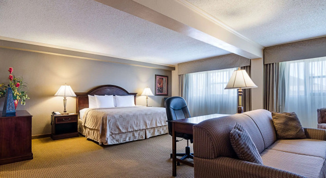 Clarion Inn Garden City