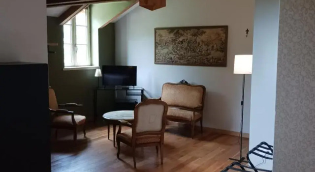 LA MAISON FORTE, Book Hotel Hotels in Issigeac with Parking, Parking