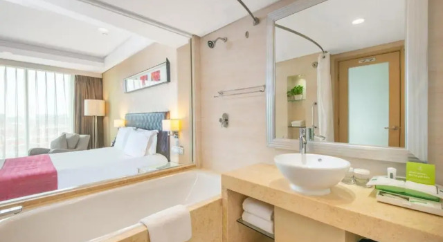 Двухместный номер Superior Qingdao  Parkview Holiday Hotel