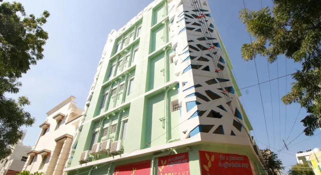 OYO 10835 Hotel Sri Sant, Забронировать Отель Отели штата Тамилнада с завтраком, Завтраки