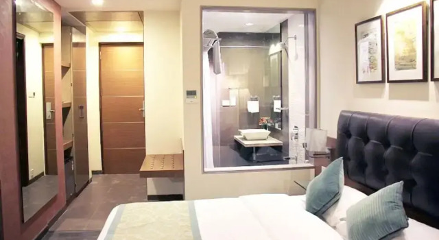 Номер Deluxe Riverview Hotel