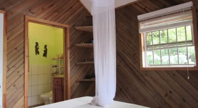 Blue Rock Vacations, Boek Hotel Jonesville Roatán
