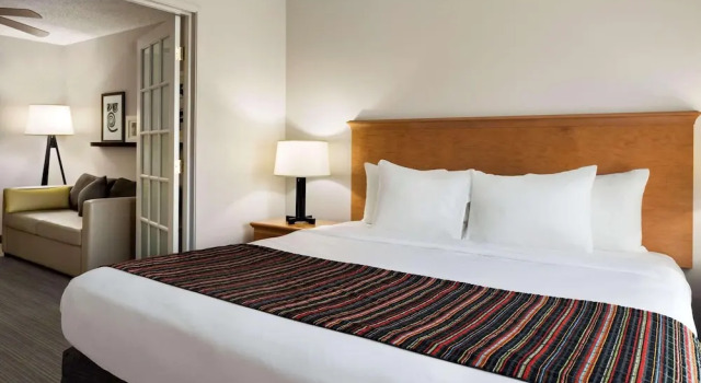 Люкс Country Inn & Suites by Radisson, Columbus Airport, OH