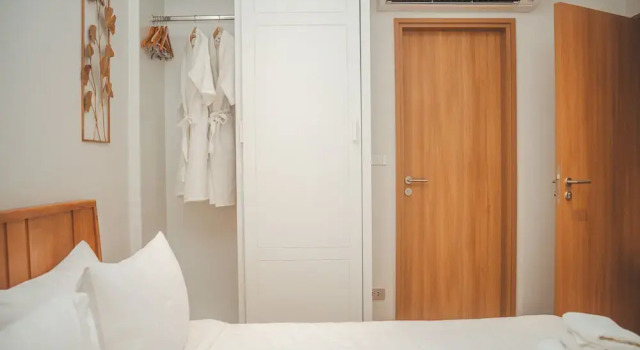 Апартаменты Superior Laguna Beachside residences apartamens, walking distance to the sea