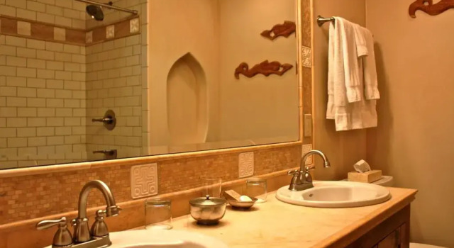 Номер Standard The Emerald Iguana Inn