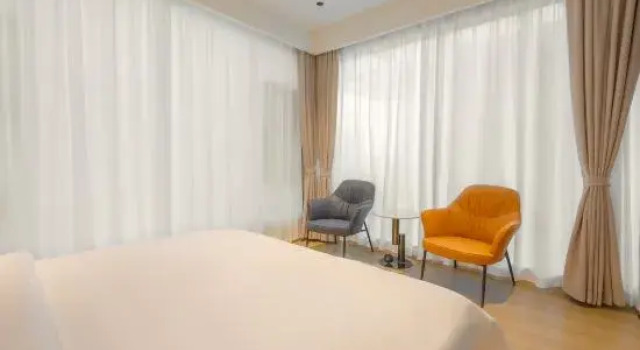 Люкс Deluxe Chuxiong Yuge Hotel (Bohai Park)