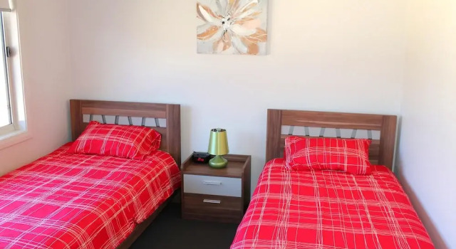Serviced Houses Casula, 预订 酒店 Casula 新南威尔士