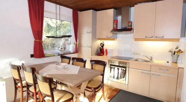 Шале Charming Chalet in Niedernsill Near Ski Area